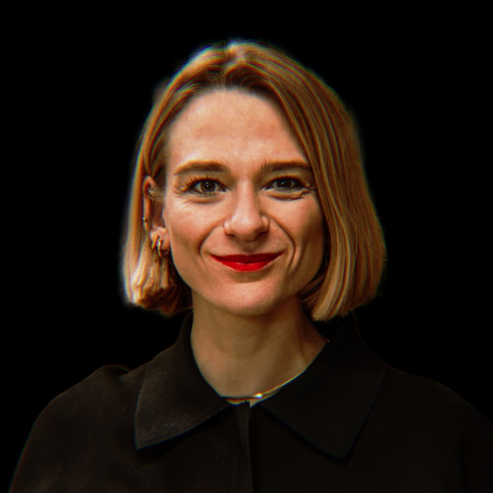 Kat Hanna, Oxford Street